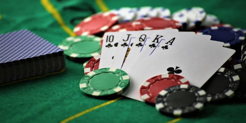 Vì sao bài liêng nhạy cảm hơn các game bài đổi thưởng khác